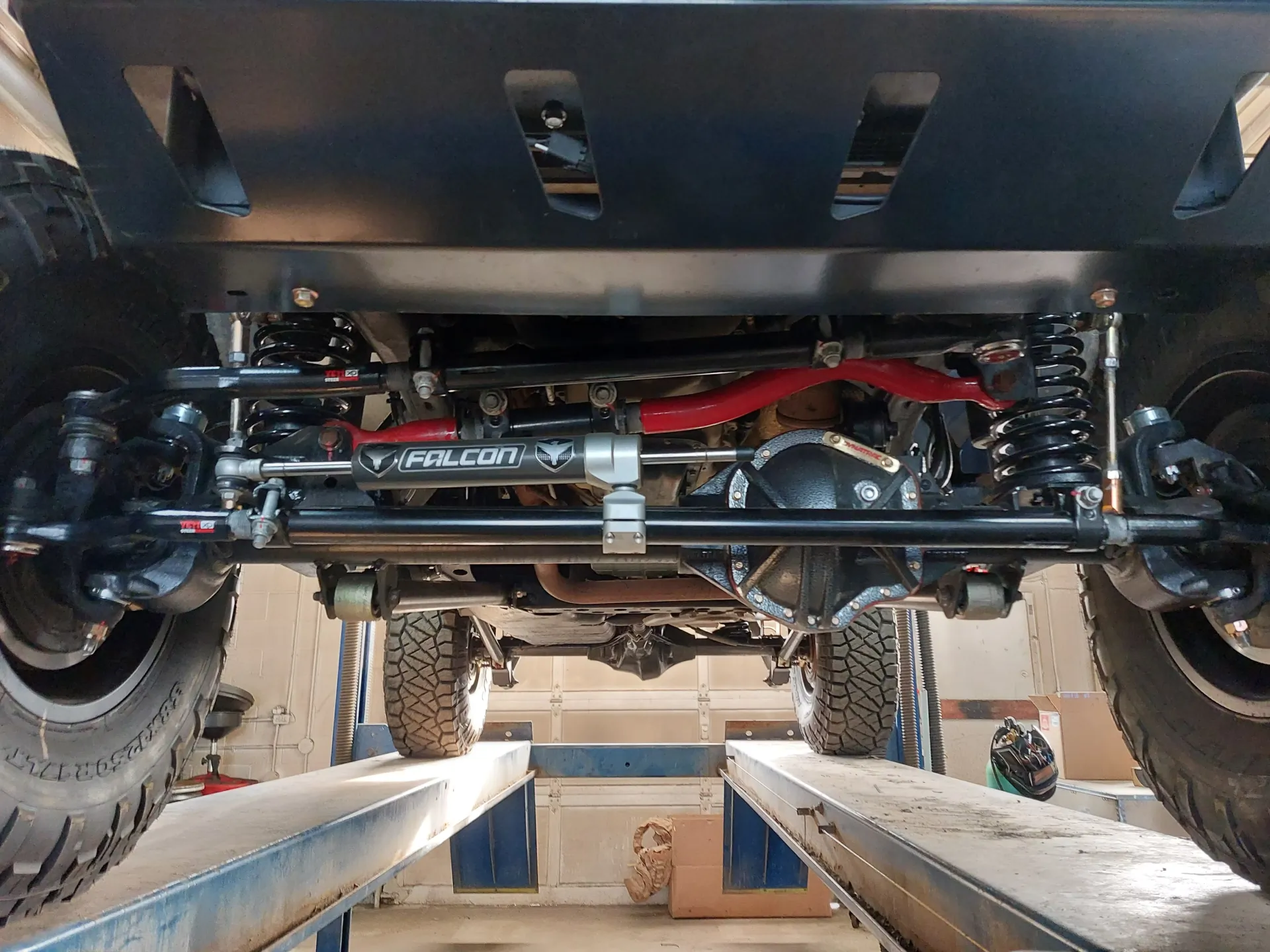 2013 Jeep JKU Dynatrac - EVO Longarm custom build at E-MORTAL CUSTOMS