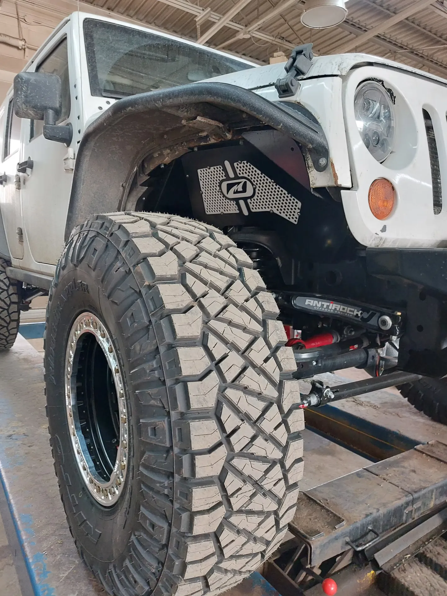 2013 Jeep JKU Dynatrac - EVO Longarm custom build at E-MORTAL CUSTOMS