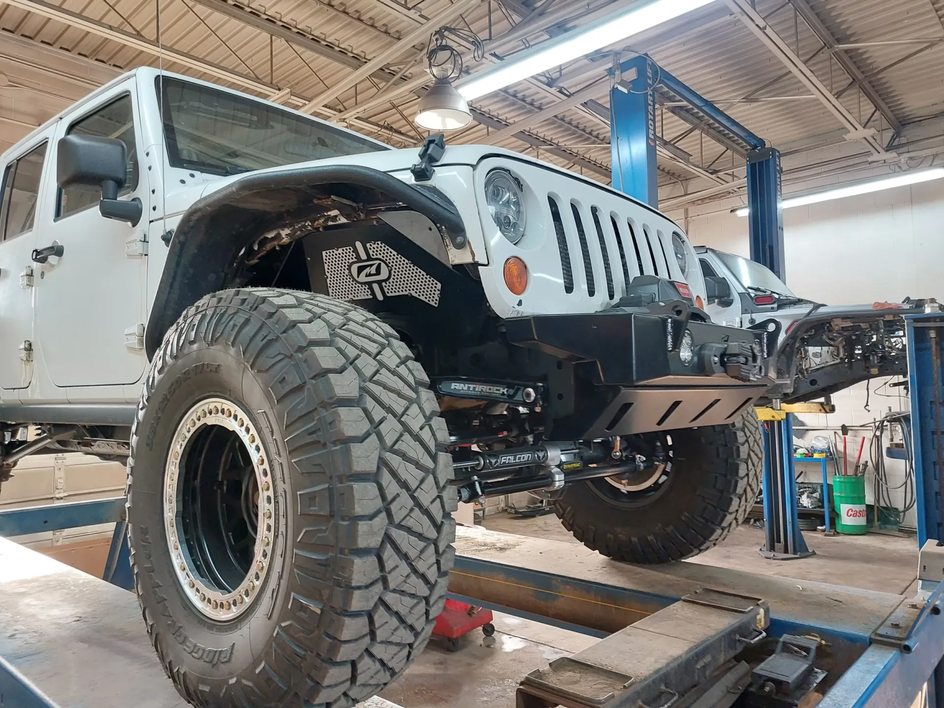 2013 Jeep JKU Dynatrac - EVO Longarm custom build at E-MORTAL CUSTOMS