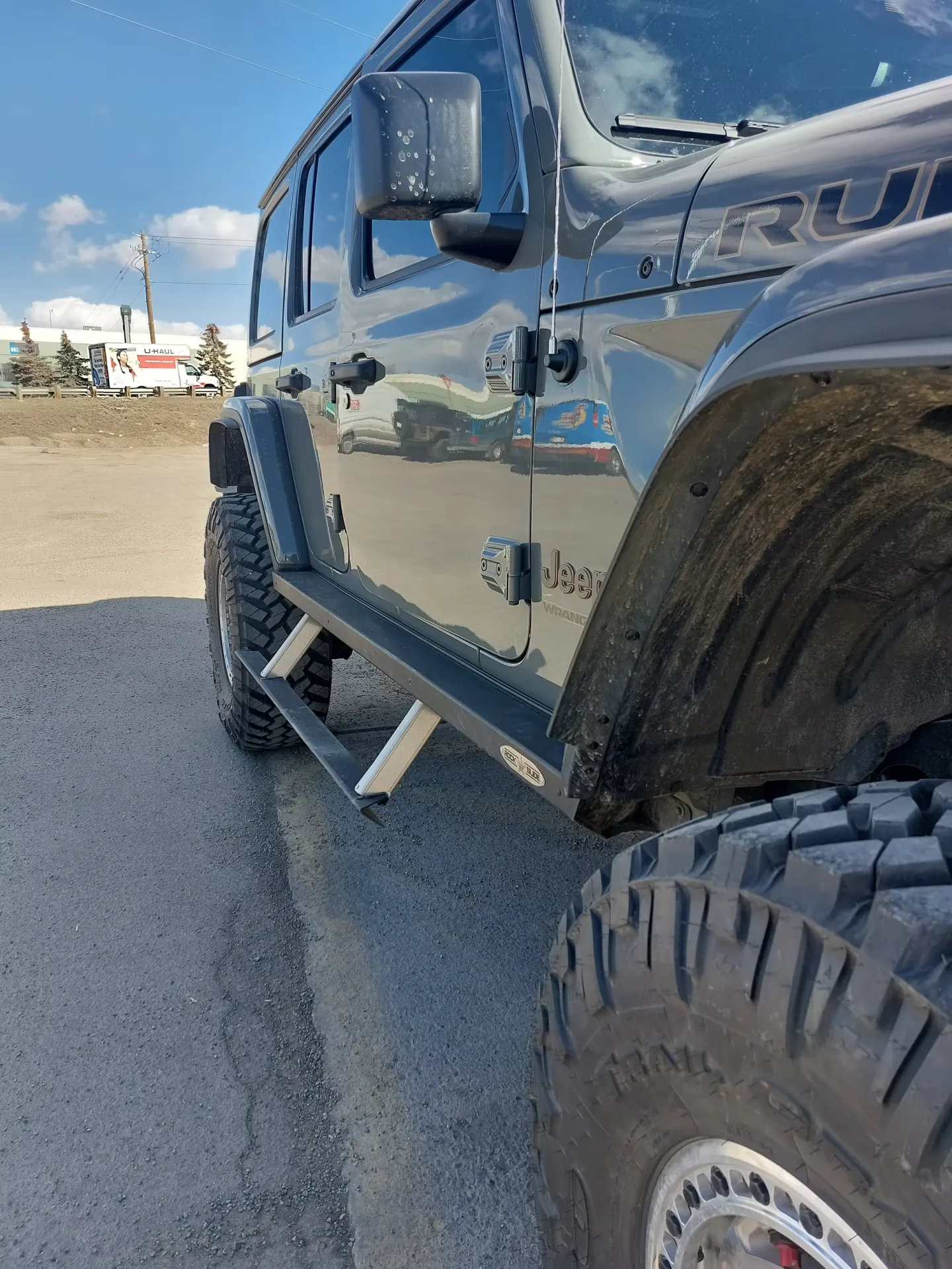 2023 Jeep JLU 392 Rubicon custom build at E-MORTAL CUSTOMS