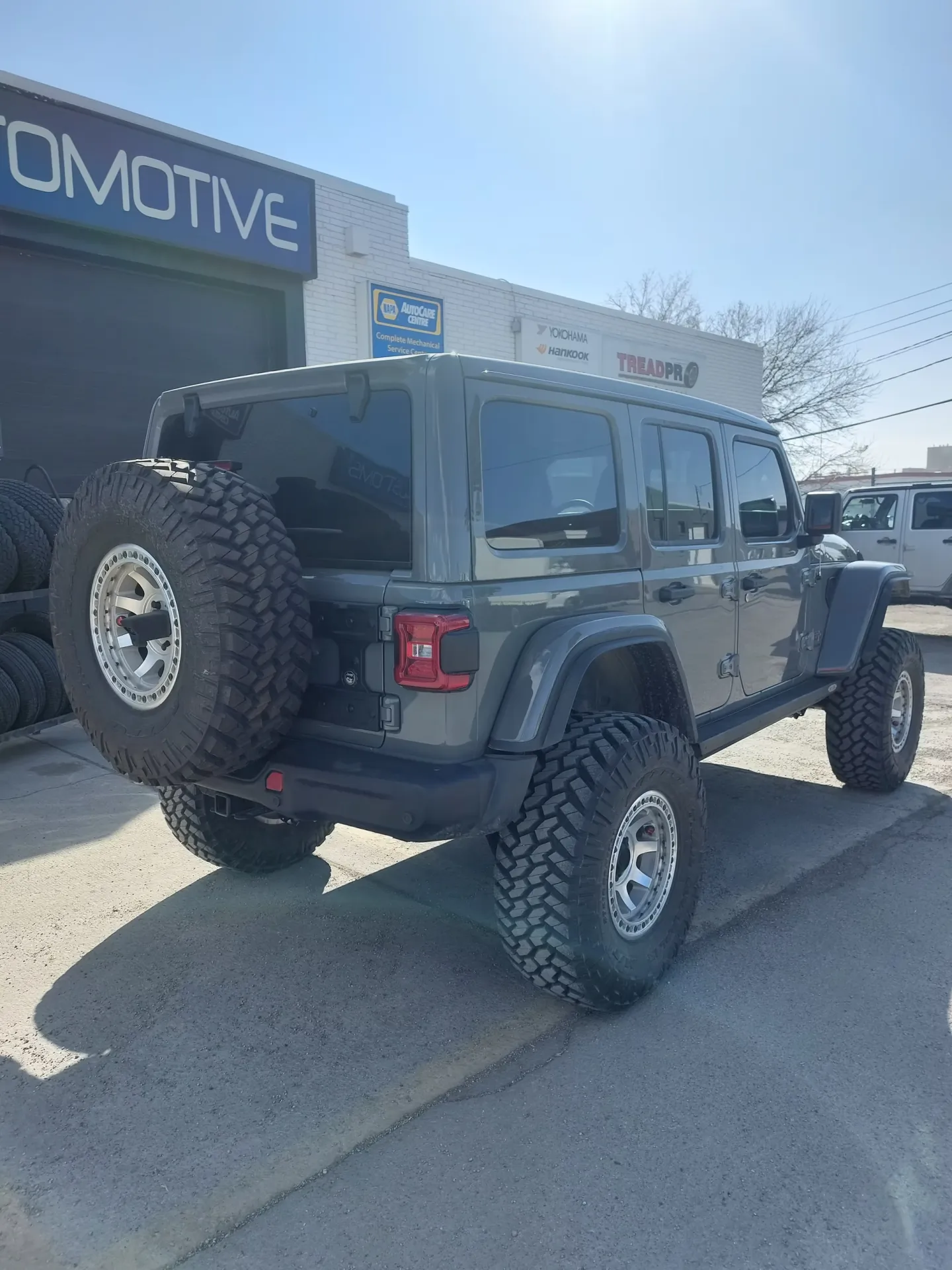 2023 Jeep JLU 392 Rubicon custom build at E-MORTAL CUSTOMS