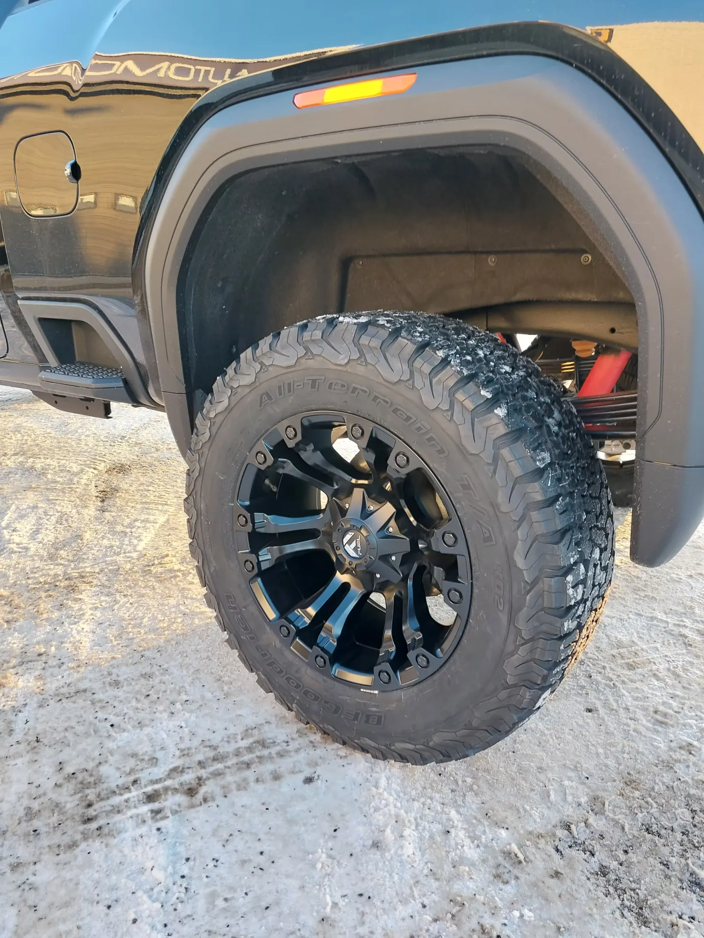 Recent shop work at E-MORTAL CUSTOMS